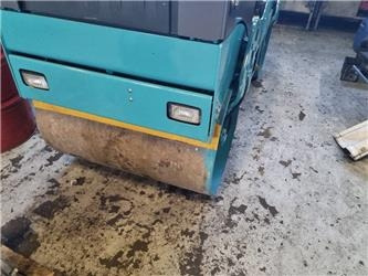 Bomag BW 100 AD-4 - مدحلة الأسفلت: صور 1 Bomag BW 100 AD-4 - مدحلة الأسفلت: صور 1