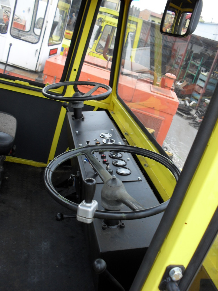 Stavostroj Remasz VP200 - مداحل الإطارات الهوائية: صور 4 Stavostroj Remasz VP200 - مداحل الإطارات الهوائية: صور 4