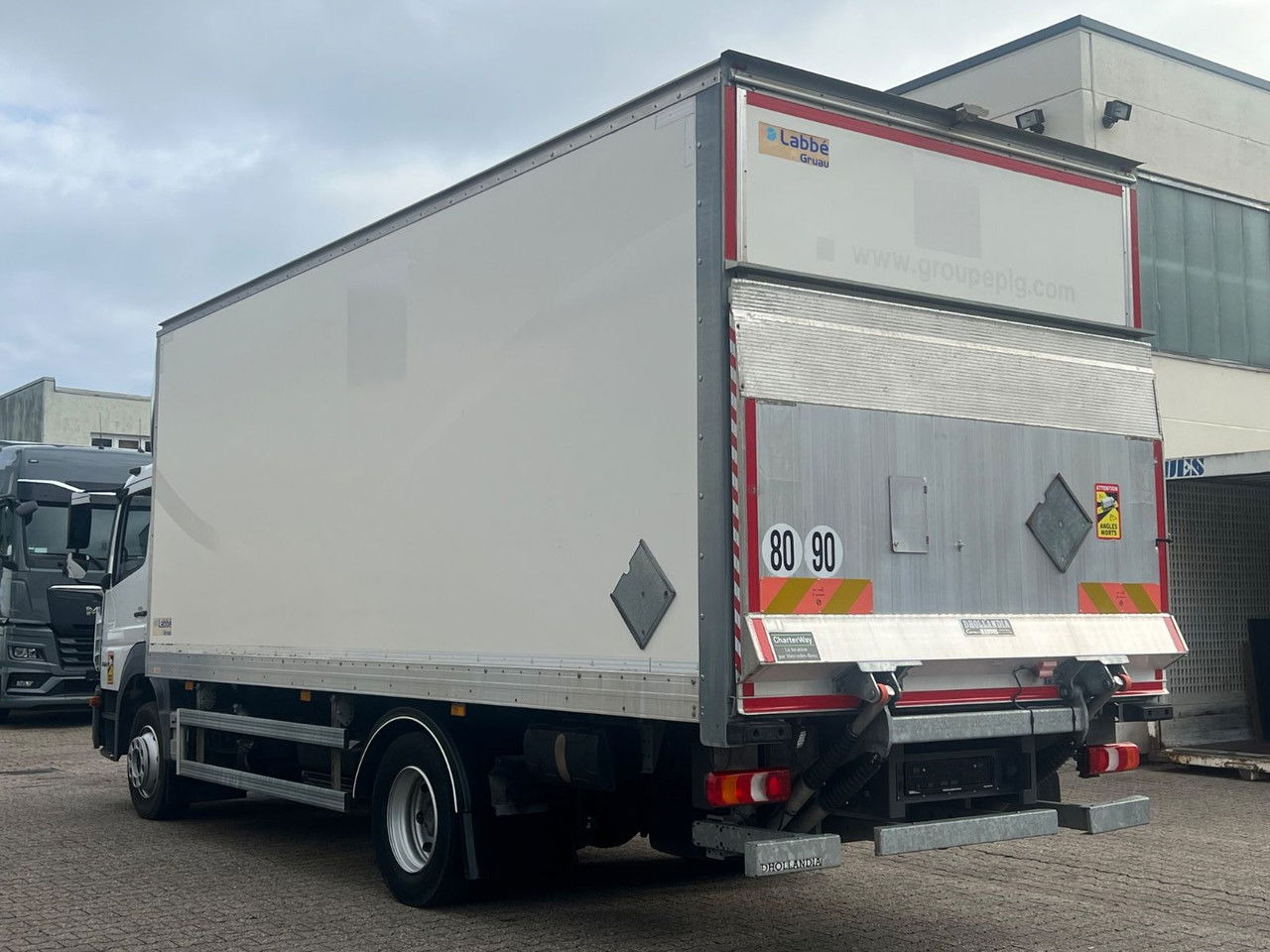 Mercedes-Benz Atego 1218 L Classic-Vermietung möglich-ADR-LBW - بصندوق مغلق شاحنة: صور 5 Mercedes-Benz Atego 1218 L Classic-Vermietung möglich-ADR-LBW - بصندوق مغلق شاحنة: صور 5