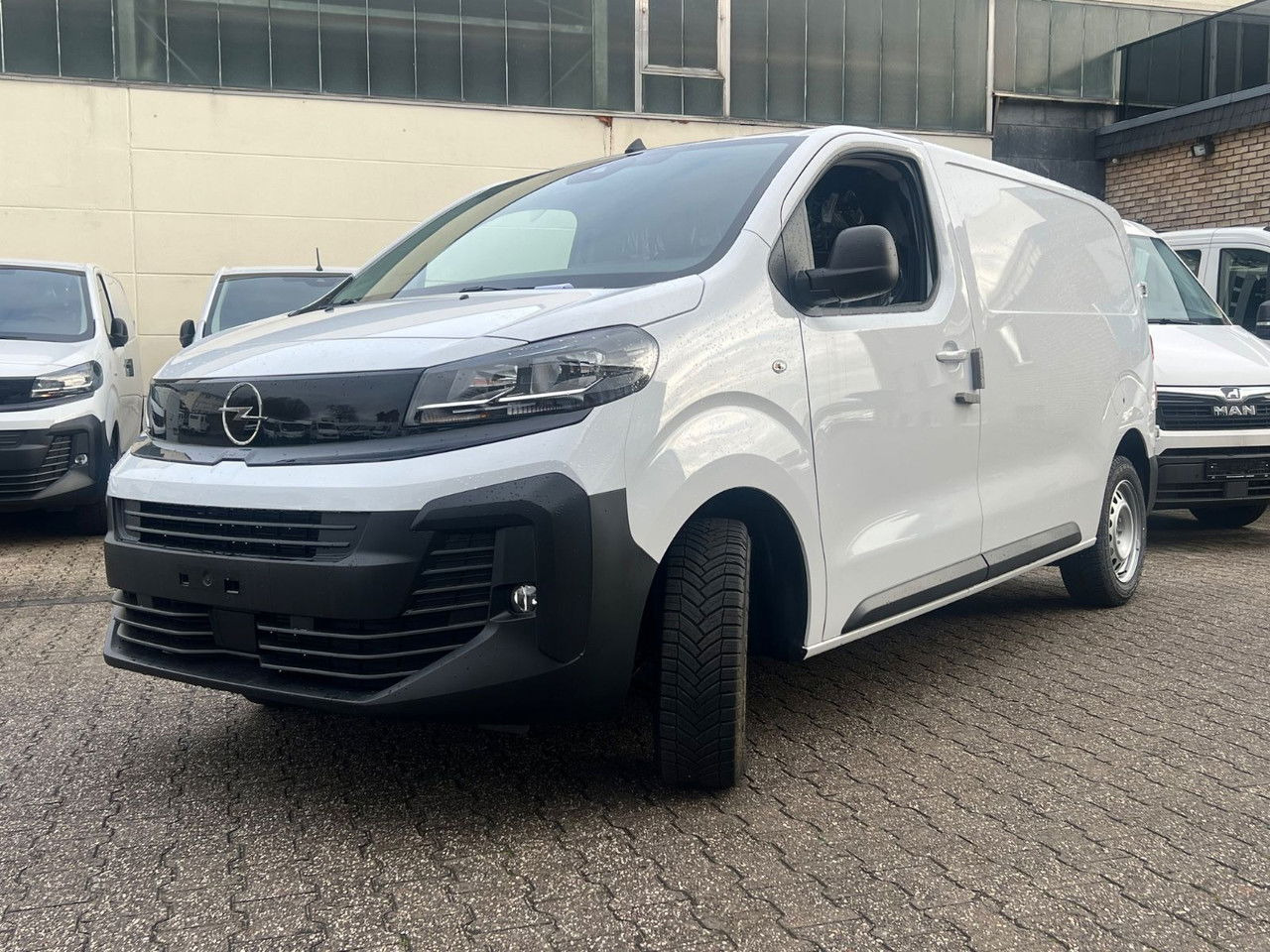 Opel Vivaro Cargo L2 H1 120 PS Allwetter AHK Rückfahr - فان: صور 3 Opel Vivaro Cargo L2 H1 120 PS Allwetter AHK Rückfahr - فان: صور 3