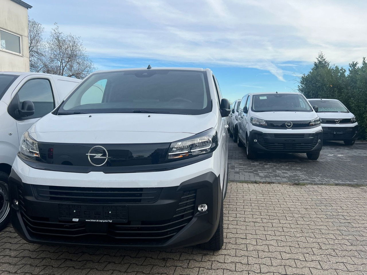 Opel Vivaro L2 H1 Allwetter AHK Rückfahrkam - فان: صور 2 Opel Vivaro L2 H1 Allwetter AHK Rückfahrkam - فان: صور 2