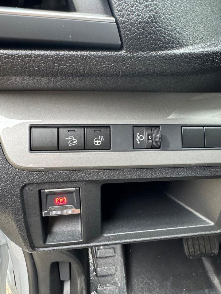 Opel Vivaro L3 144 PS Automatik - فان: صور 5 Opel Vivaro L3 144 PS Automatik - فان: صور 5