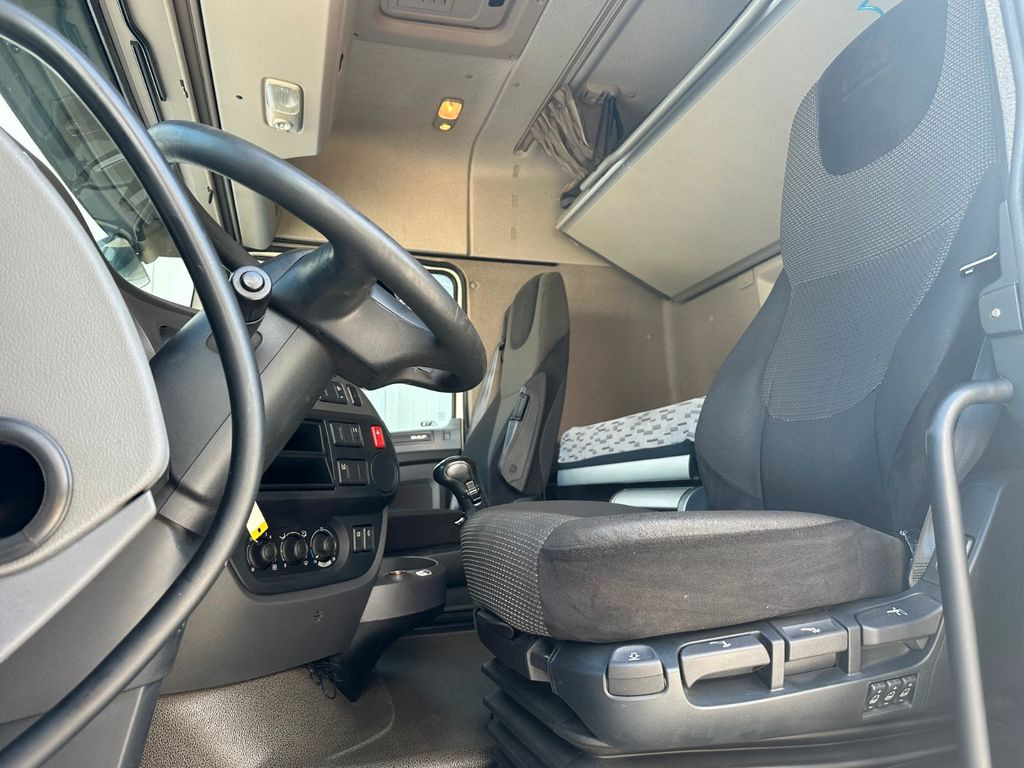 DAF XF 460 Manual Retarder ACC DAF XF 460 Manual Retarder ACC - شاحنة جرار: صور 5 DAF XF 460 Manual Retarder ACC DAF XF 460 Manual Retarder ACC - شاحنة جرار: صور 5