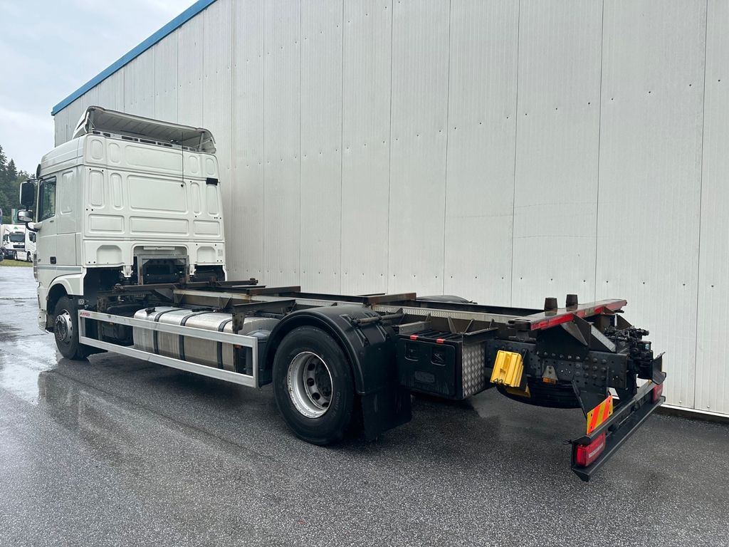 DAF XF 460 SpaceCab Retarder TÜV neu - شاحنات الحاويات / جسم علوي قابل للتغيير شاحنة: صور 4 DAF XF 460 SpaceCab Retarder TÜV neu - شاحنات الحاويات / جسم علوي قابل للتغيير شاحنة: صور 4