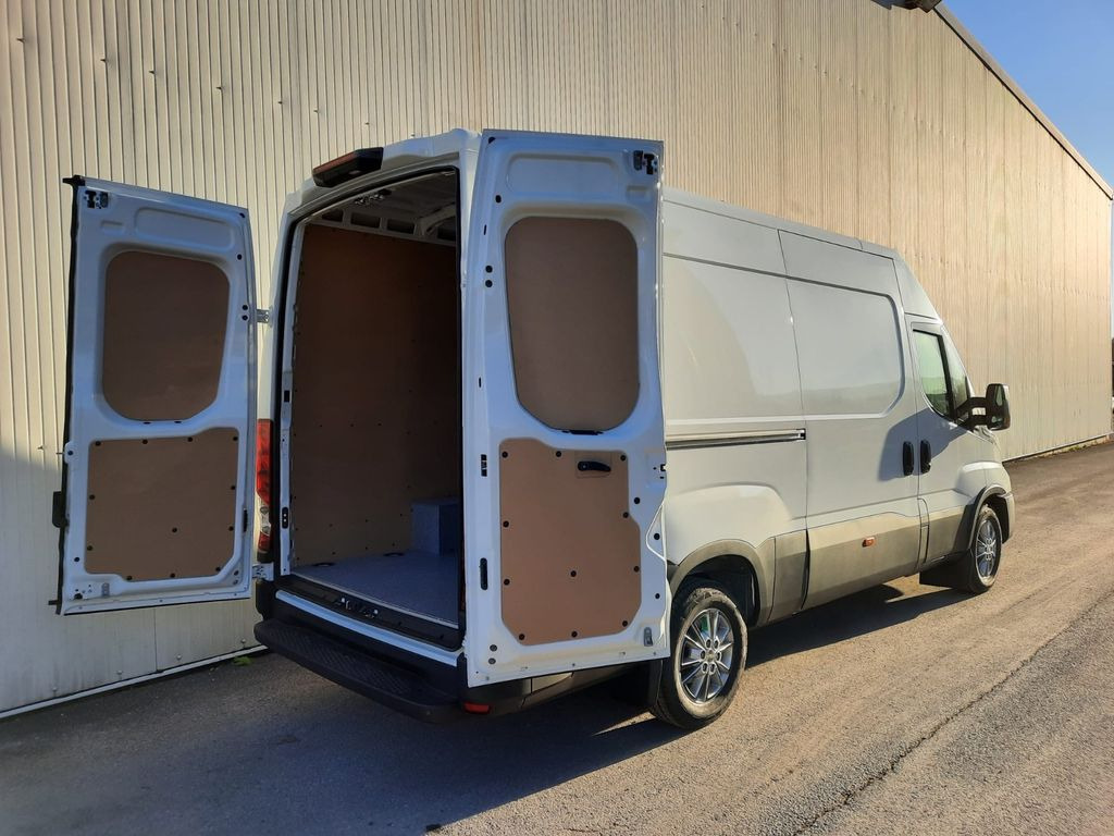 Iveco Daily 35S14 8g HiMatic L3H2 Mod.25 - فان: صور 4 Iveco Daily 35S14 8g HiMatic L3H2 Mod.25 - فان: صور 4