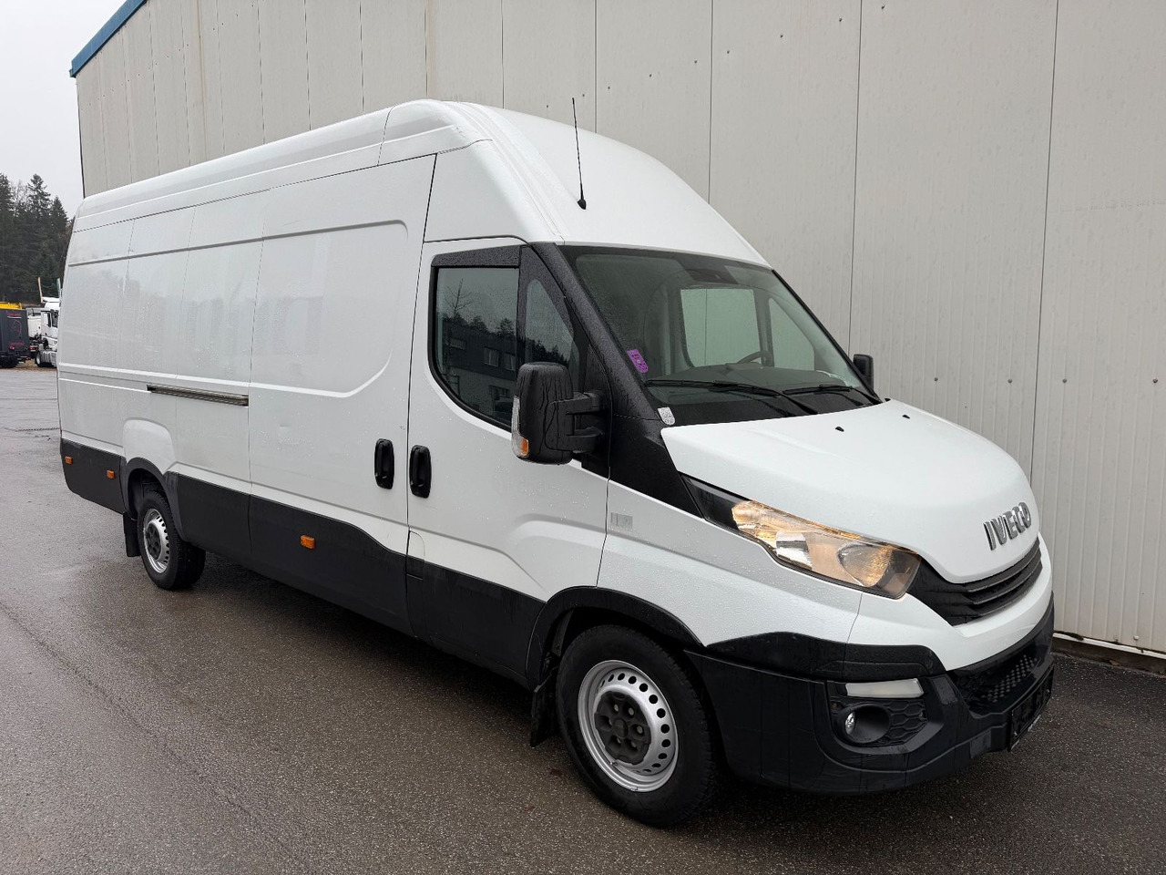 Iveco Daily 35S14 HiMatic L4H3 Maxi Iveco Daily 35S14 HiMatic L4H3 Maxi - فان: صور 2 Iveco Daily 35S14 HiMatic L4H3 Maxi Iveco Daily 35S14 HiMatic L4H3 Maxi - فان: صور 2