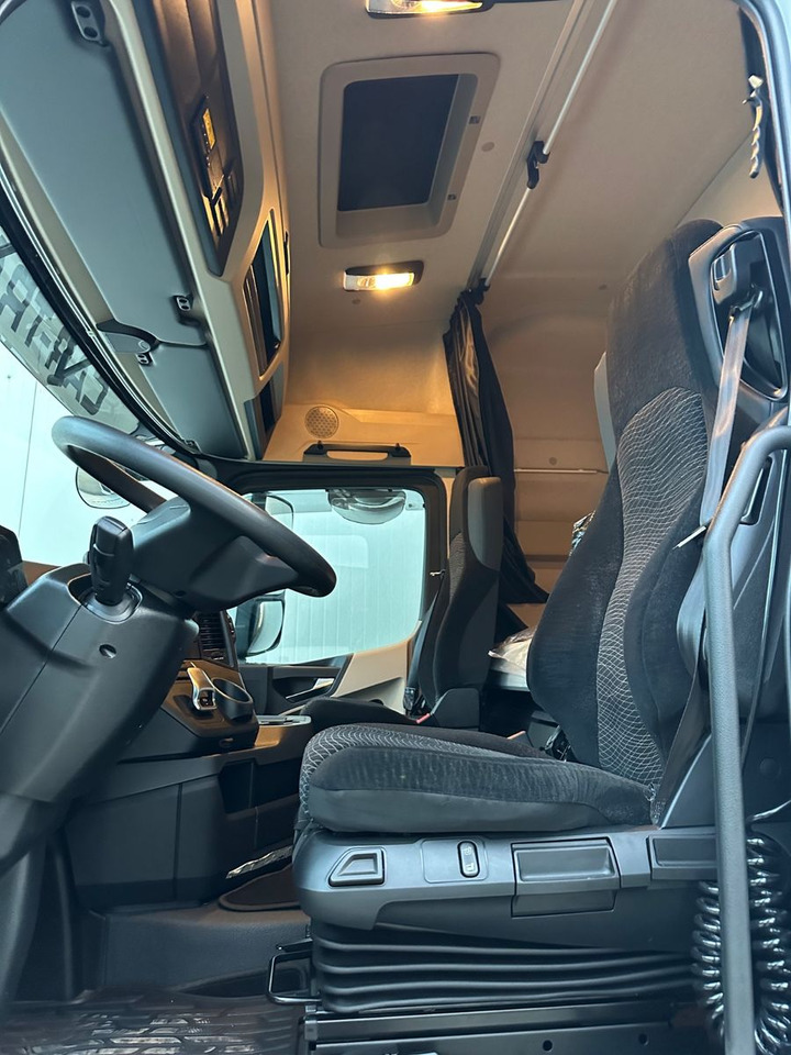 Mercedes-Benz Actros 2545 2T LBW - شاحنات الحاويات / جسم علوي قابل للتغيير شاحنة: صور 3 Mercedes-Benz Actros 2545 2T LBW - شاحنات الحاويات / جسم علوي قابل للتغيير شاحنة: صور 3