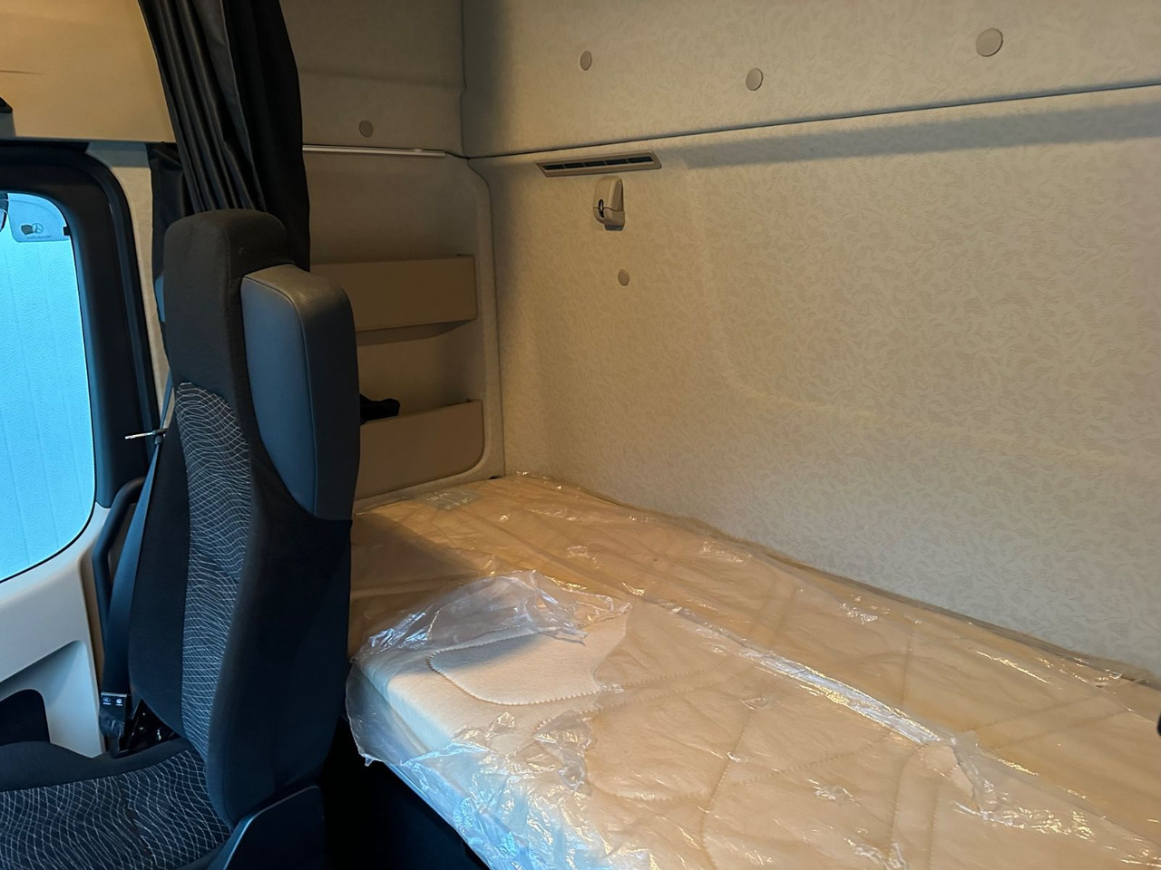 Mercedes-Benz Actros 2545 2T LBW - شاحنات الحاويات / جسم علوي قابل للتغيير شاحنة: صور 5 Mercedes-Benz Actros 2545 2T LBW - شاحنات الحاويات / جسم علوي قابل للتغيير شاحنة: صور 5