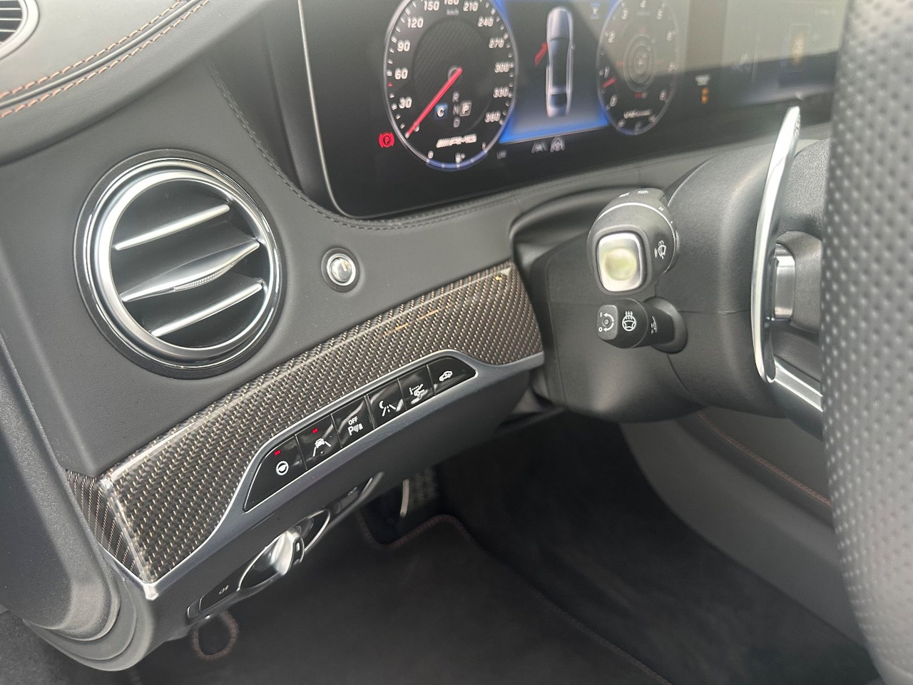 Mercedes-Benz S 65 AMG Final Edition 1/130 - سيدان: صور 5 Mercedes-Benz S 65 AMG Final Edition 1/130 - سيدان: صور 5