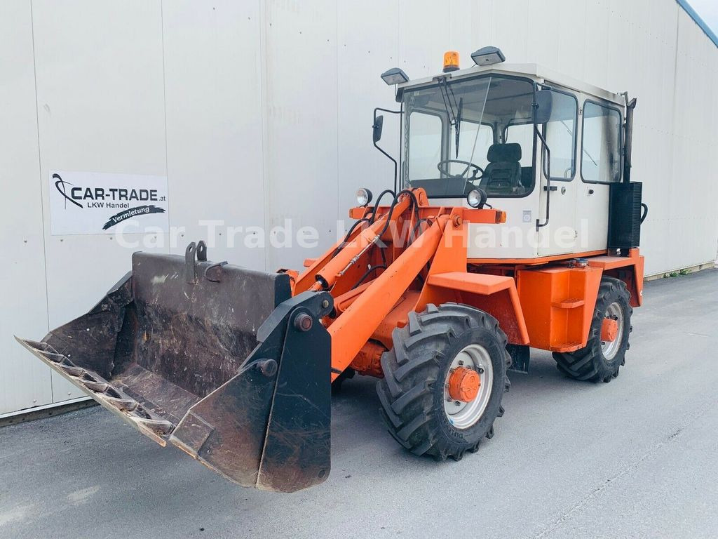 Schaeff SKB 902 - حفار متعدد الاستخدام: صور 1 Schaeff SKB 902 - حفار متعدد الاستخدام: صور 1