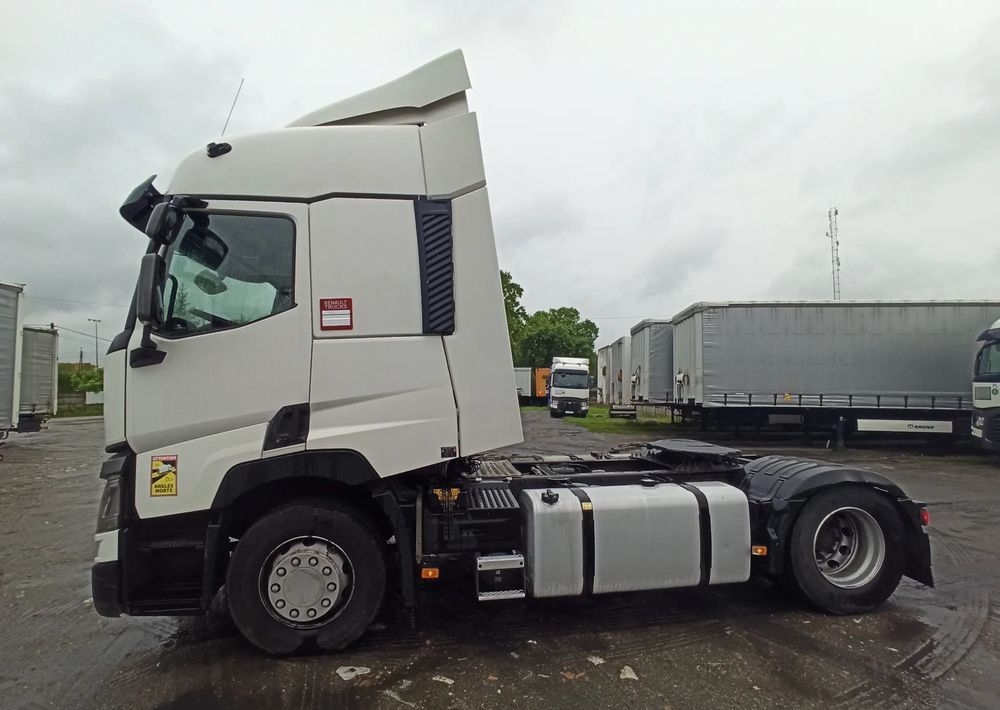 Renault T - شاحنة جرار: صور 4 Renault T - شاحنة جرار: صور 4