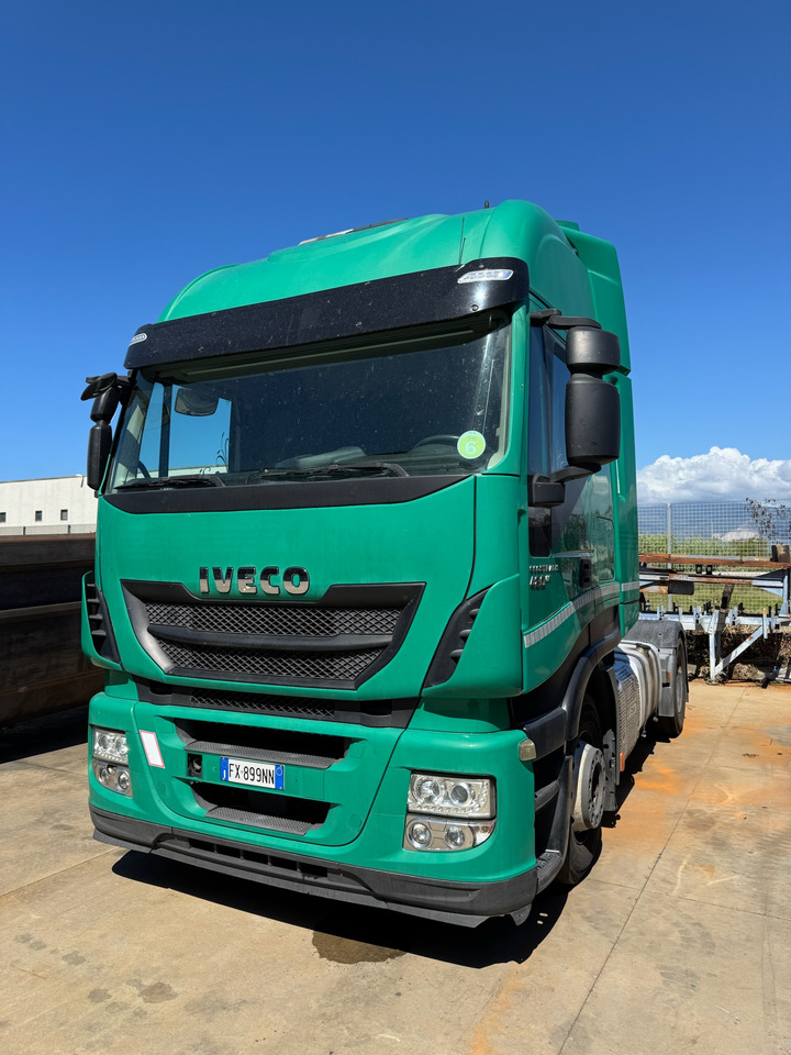 IVECO 440T/P - شاحنة جرار: صور 3 IVECO 440T/P - شاحنة جرار: صور 3