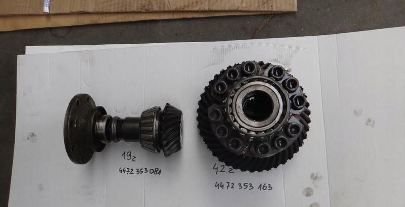 JOHN DEERE DYFER zf 4472353081 4472353163 atak tal - التفاضلية والعتاد - الآلات والماكينات الزراعية: صور 1 JOHN DEERE DYFER zf 4472353081 4472353163 atak tal - التفاضلية والعتاد - الآلات والماكينات الزراعية: صور 1