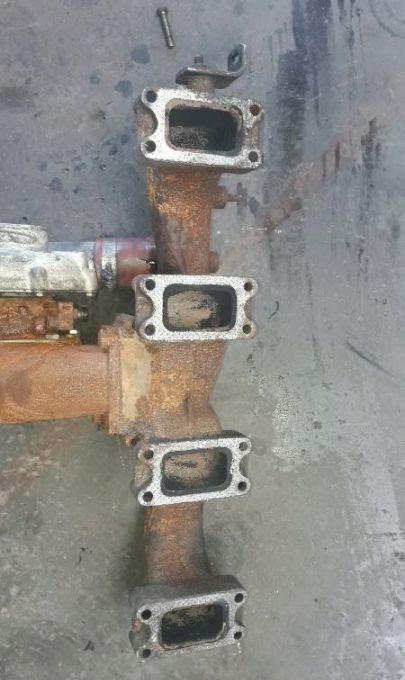 Kolektor wydechowy Liebherr D 914t - مشعب العادم: صور 3 Kolektor wydechowy Liebherr D 914t - مشعب العادم: صور 3