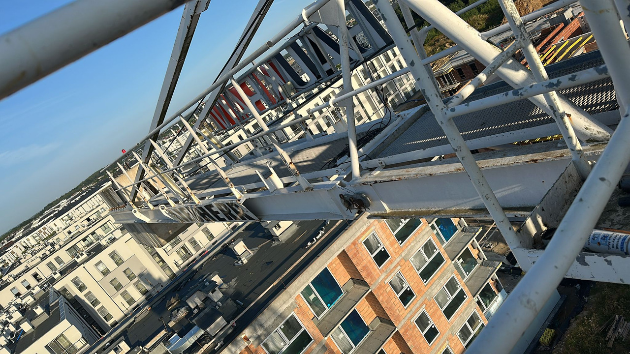 Liebherr 130 EC-B6 FR.Tronic - رافعة برجية: صور 2 Liebherr 130 EC-B6 FR.Tronic - رافعة برجية: صور 2