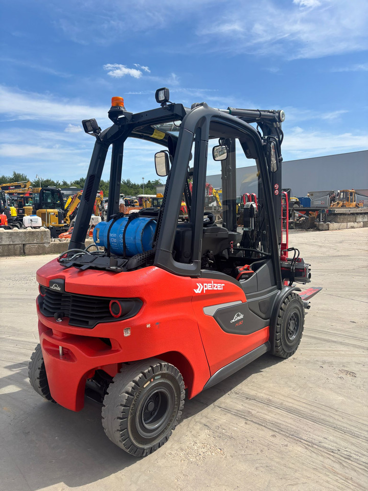 LINDE H30T-01 - رافعة شوكية تعمل بالغاز: صور 3 LINDE H30T-01 - رافعة شوكية تعمل بالغاز: صور 3