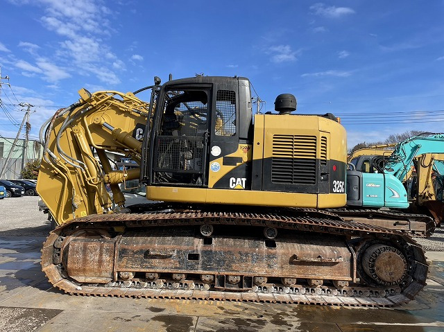 CAT 325C - حفارات زحافة: صور 2 CAT 325C - حفارات زحافة: صور 2