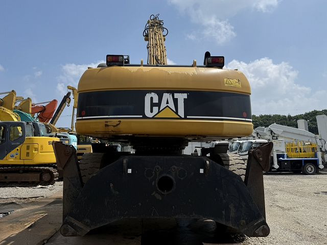 CAT M325C - حفارة النقل والشحن: صور 4 CAT M325C - حفارة النقل والشحن: صور 4
