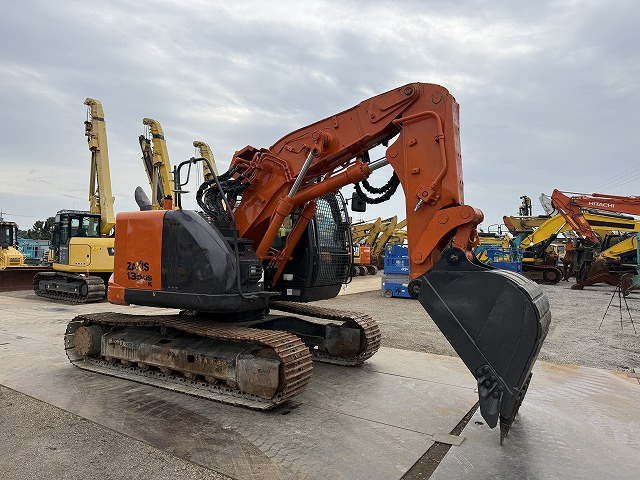 HITACHI ZX135USK-5B - حفارات زحافة: صور 2 HITACHI ZX135USK-5B - حفارات زحافة: صور 2