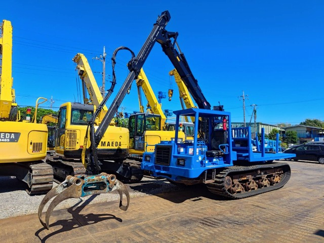 IWAFUJI U-4BG - شاحنات نقل الأخشاب في الغابات: صور 1 IWAFUJI U-4BG - شاحنات نقل الأخشاب في الغابات: صور 1