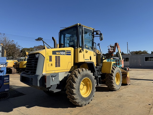 KOMATSU WA100-6 - اللودر بعجل: صور 5 KOMATSU WA100-6 - اللودر بعجل: صور 5
