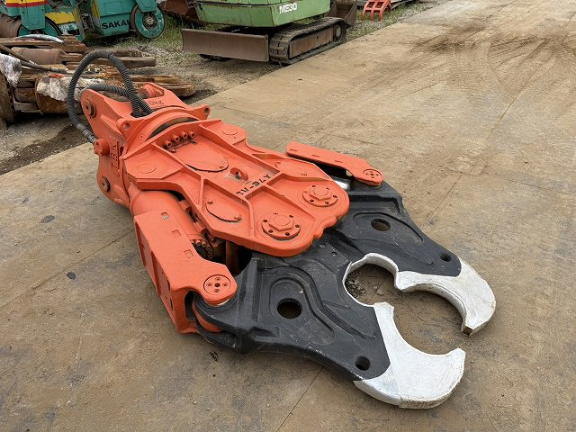 NPK SV-24X - ماكينة القص الهيدروليكي: صور 4 NPK SV-24X - ماكينة القص الهيدروليكي: صور 4