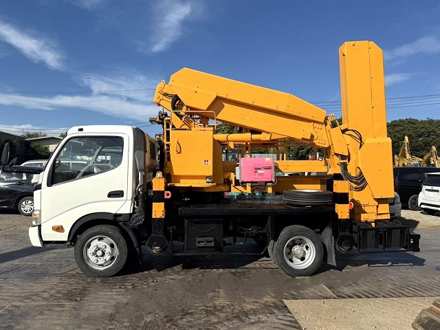 TADANO BT-200-2 - مصاعد الازدهار محمولة على شاحنة: صور 2 TADANO BT-200-2 - مصاعد الازدهار محمولة على شاحنة: صور 2