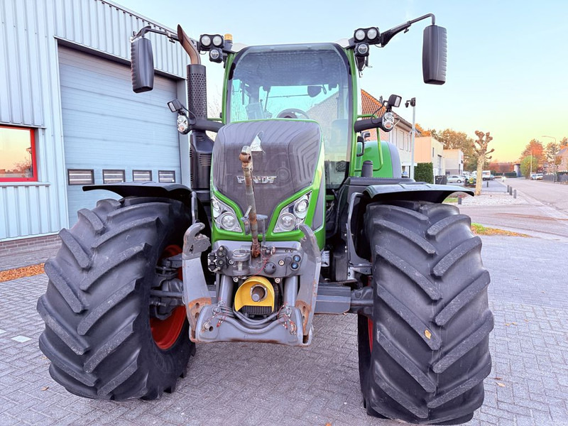 جرار Fendt 724 S4 Profi Plus: صور 11