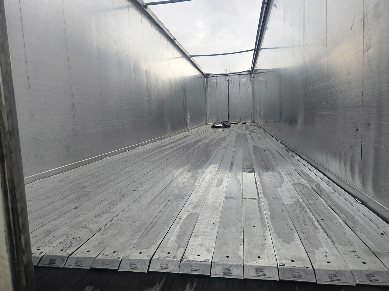 KRAKER CF200 - أرضية المشي نصف مقطورة: صور 5 KRAKER CF200 - أرضية المشي نصف مقطورة: صور 5