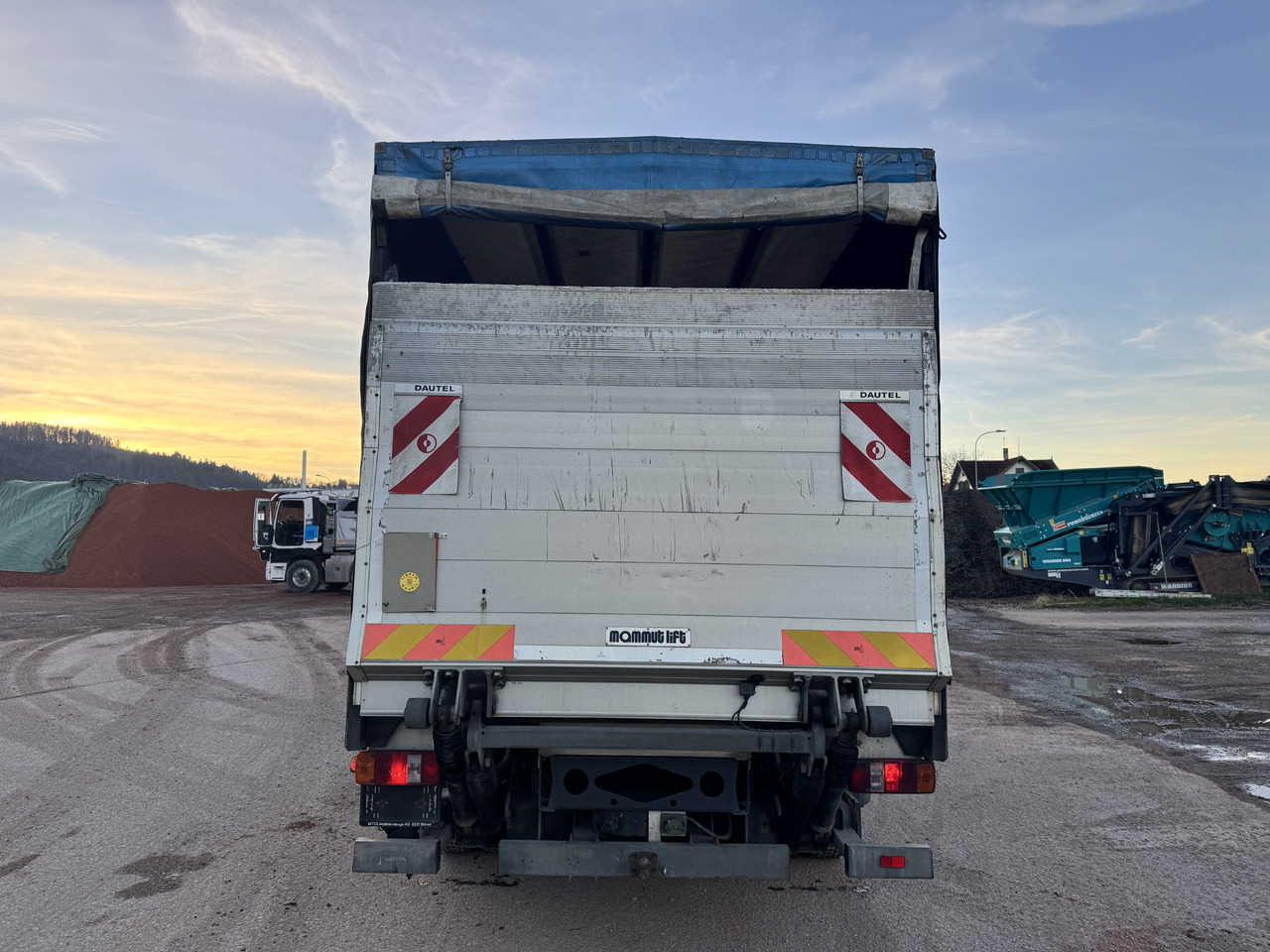 MERCEDES-BENZ Atego 818 - شاحنة ستارة: صور 4 MERCEDES-BENZ Atego 818 - شاحنة ستارة: صور 4