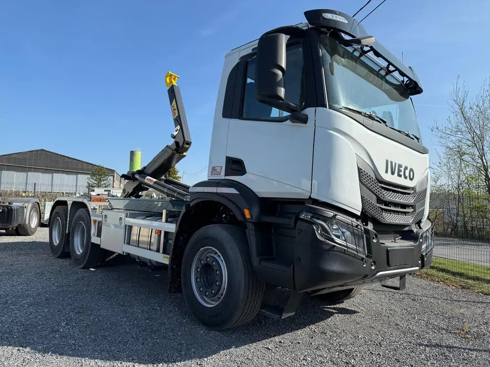 Iveco AD300T48 HYVALIFT 20 TONS*pare-choc hydraulique - شاحنة ذات الخطاف: صور 2 Iveco AD300T48 HYVALIFT 20 TONS*pare-choc hydraulique - شاحنة ذات الخطاف: صور 2