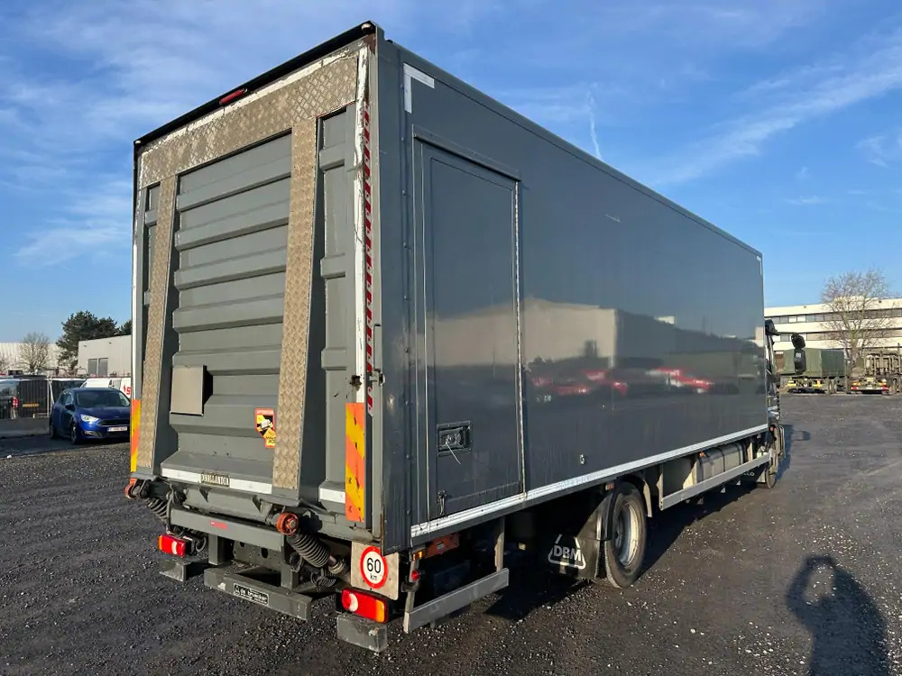 Iveco ML120E280 *Hayon 2000 kg*280 CV*caisse 7m8 - بصندوق مغلق شاحنة: صور 5 Iveco ML120E280 *Hayon 2000 kg*280 CV*caisse 7m8 - بصندوق مغلق شاحنة: صور 5
