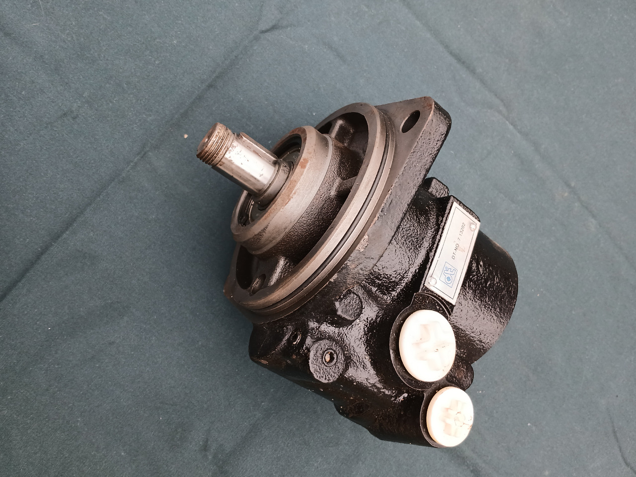 Steeringpump DT 713202 for IVECO - مضخة التوجيه: صور 1 Steeringpump DT 713202 for IVECO - مضخة التوجيه: صور 1