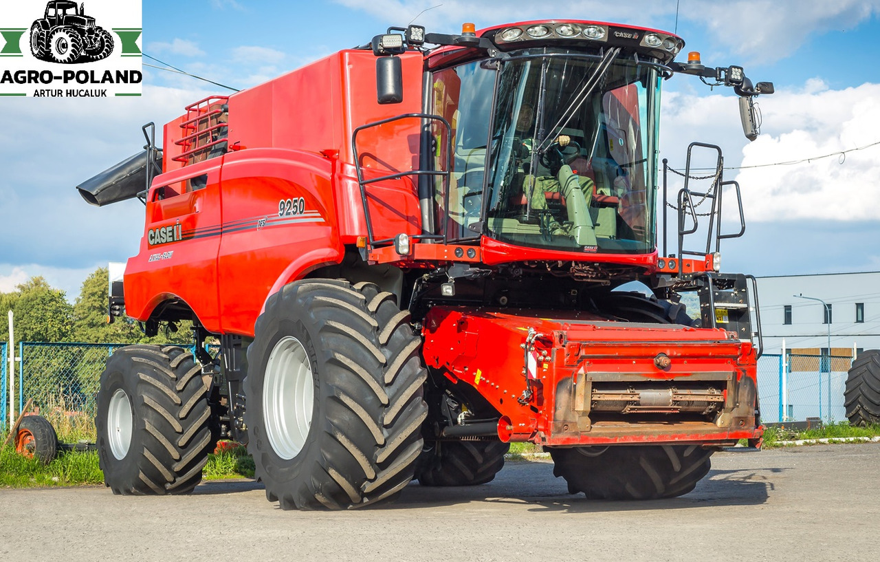CASE IH IH 9250 AFS - 2019 ROK - 4X4 - 10,7 M. - GPS - AUTOPILOT - 2754H - حصادة شاملة: صور 3 CASE IH IH 9250 AFS - 2019 ROK - 4X4 - 10,7 M. - GPS - AUTOPILOT - 2754H - حصادة شاملة: صور 3