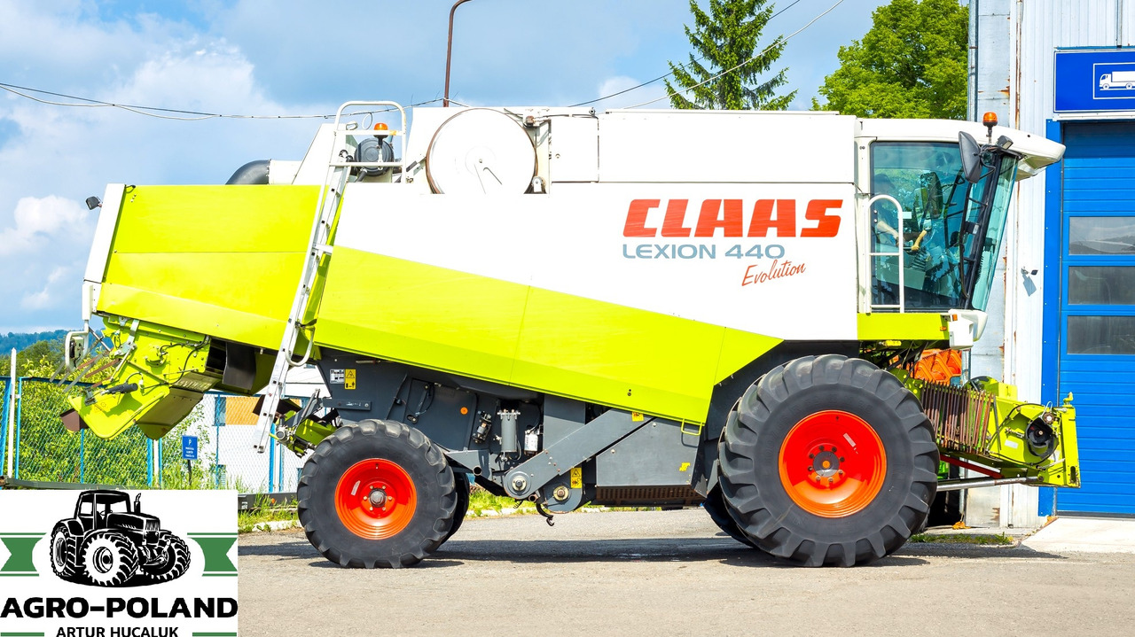 CLAAS LEXION 440 EVOLUTION - 2003 ROK + CLAAS C 540 SKŁADANY - 2007 ROK - حصادة شاملة: صور 4 CLAAS LEXION 440 EVOLUTION - 2003 ROK + CLAAS C 540 SKŁADANY - 2007 ROK - حصادة شاملة: صور 4