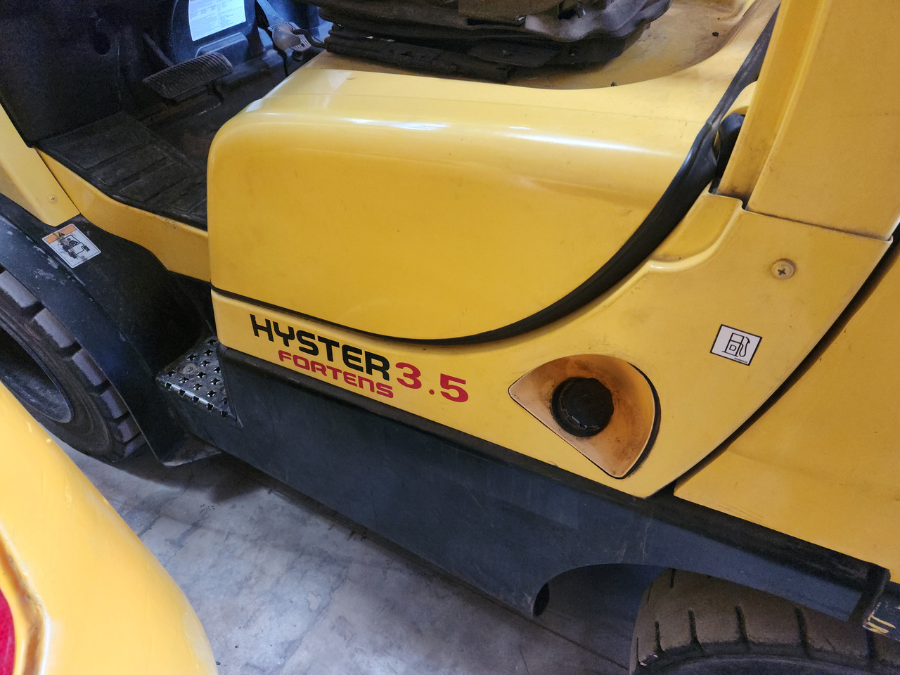 HYSTER H3.5FT - رافعة شوكية ديزل: صور 4 HYSTER H3.5FT - رافعة شوكية ديزل: صور 4
