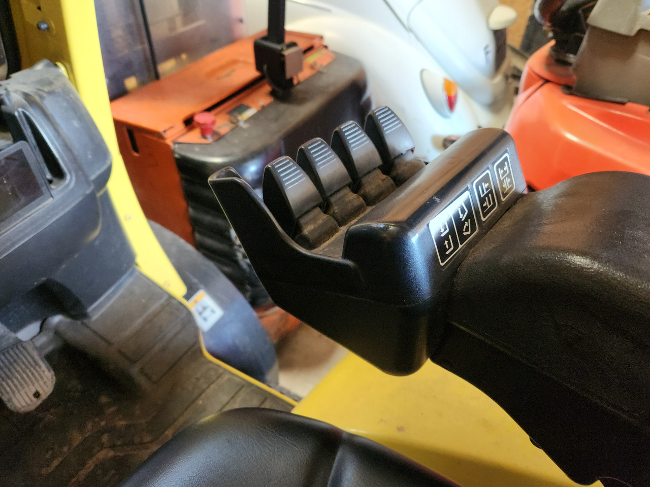 HYSTER H3.5FT - رافعة شوكية ديزل: صور 3 HYSTER H3.5FT - رافعة شوكية ديزل: صور 3