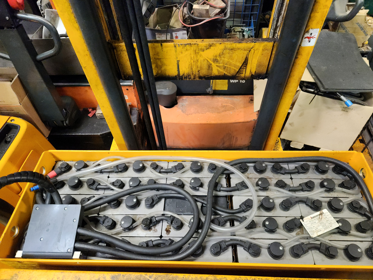 JUNGHEINRICH ETV112 - محمل الجانب: صور 5 JUNGHEINRICH ETV112 - محمل الجانب: صور 5