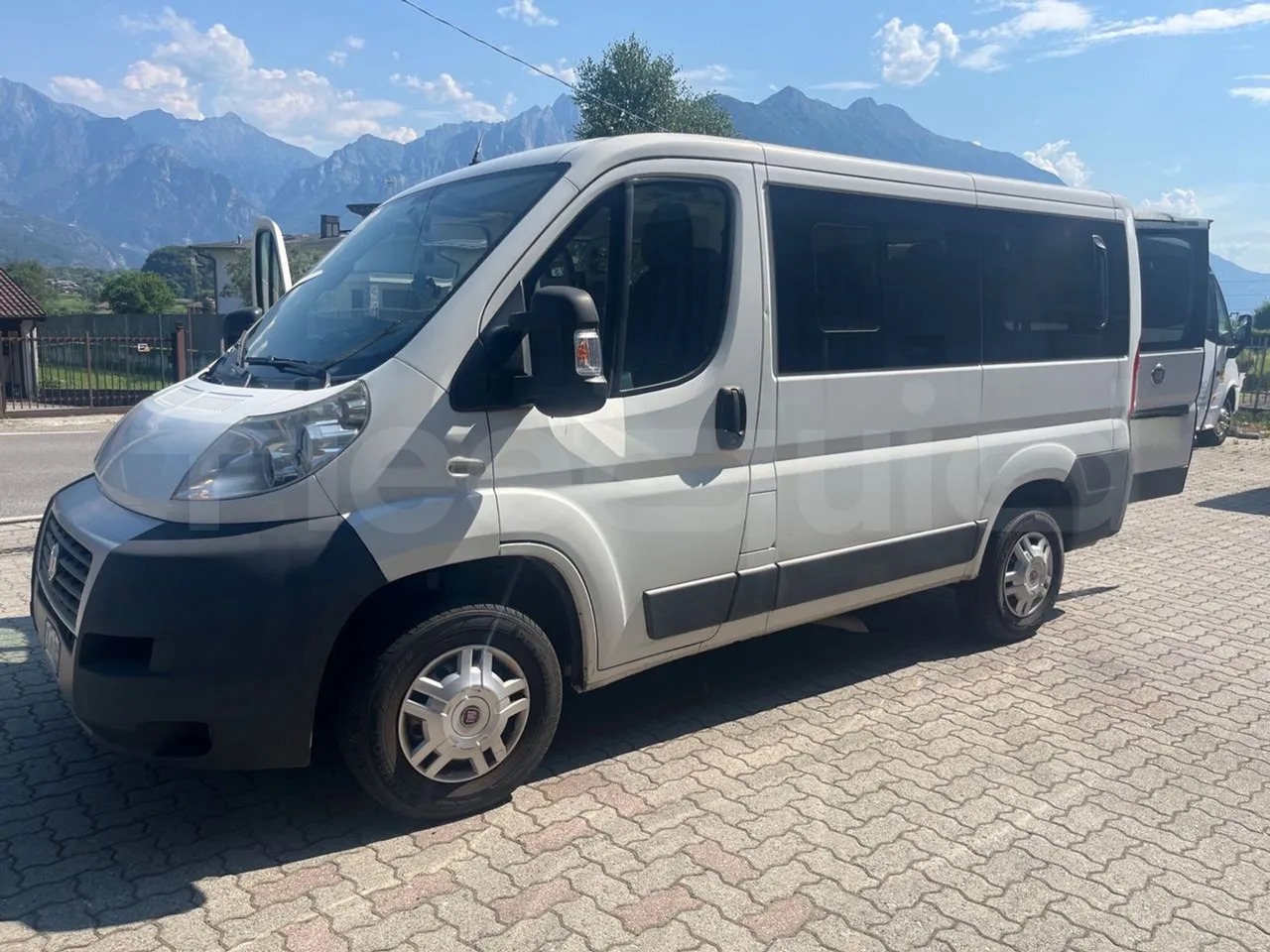 Fiat Ducato - حافلة صغيرة, ميكروباص: صور 5 Fiat Ducato - حافلة صغيرة, ميكروباص: صور 5