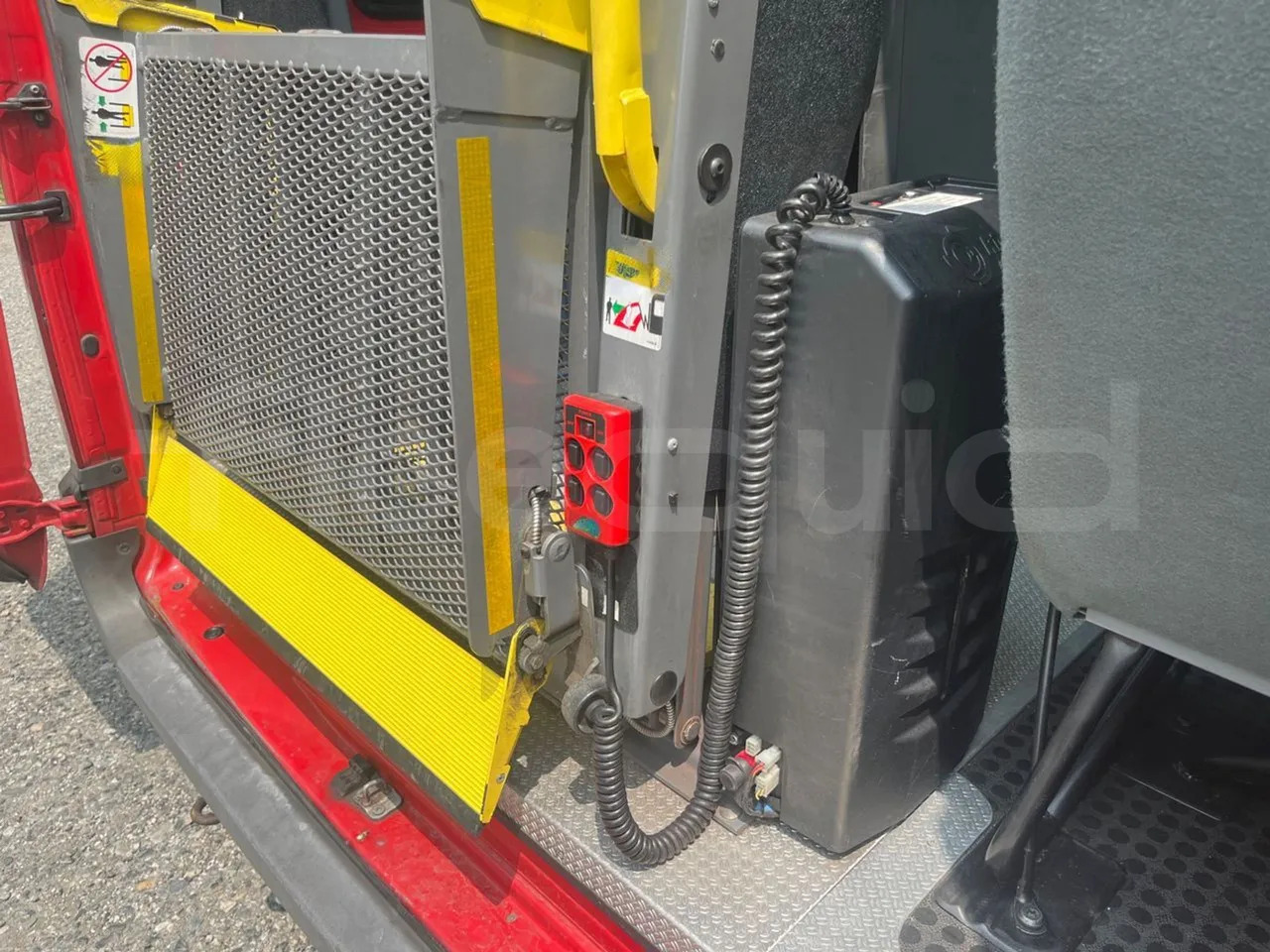 باص النقل بين المدن Ford Transit Tourneo: صور 8 باص النقل بين المدن Ford Transit Tourneo: صور 8