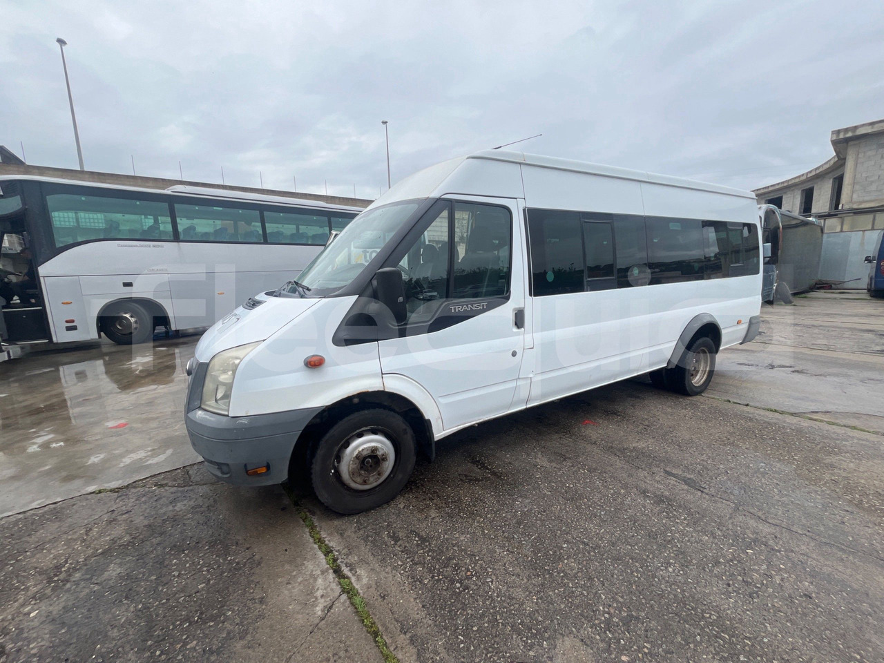 Ford Transit - حافلة صغيرة, ميكروباص: صور 4 Ford Transit - حافلة صغيرة, ميكروباص: صور 4