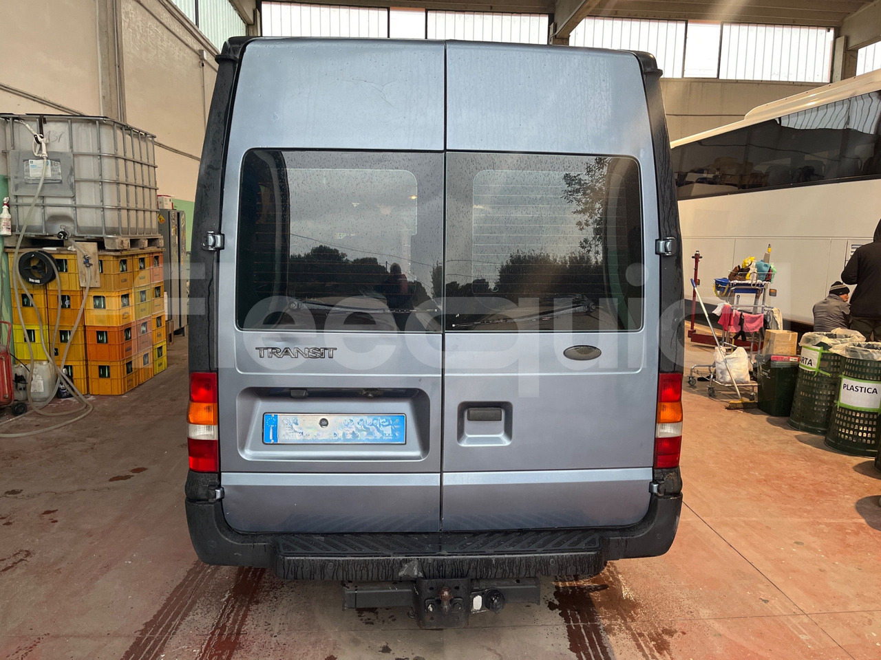 Ford Transit - حافلة صغيرة, ميكروباص: صور 4 Ford Transit - حافلة صغيرة, ميكروباص: صور 4