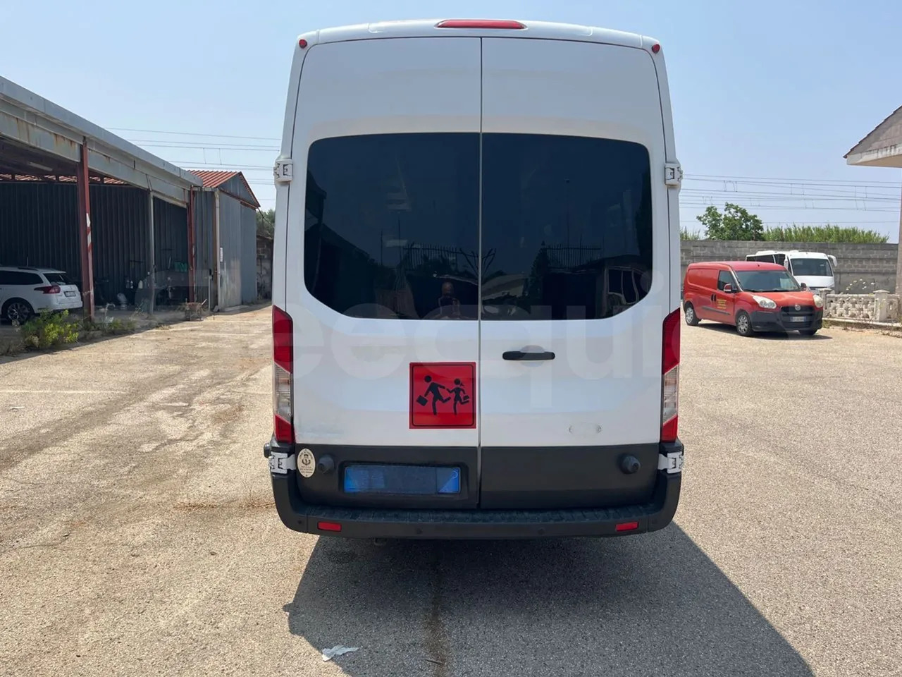 Ford Transit - حافلة صغيرة, ميكروباص: صور 5 Ford Transit - حافلة صغيرة, ميكروباص: صور 5