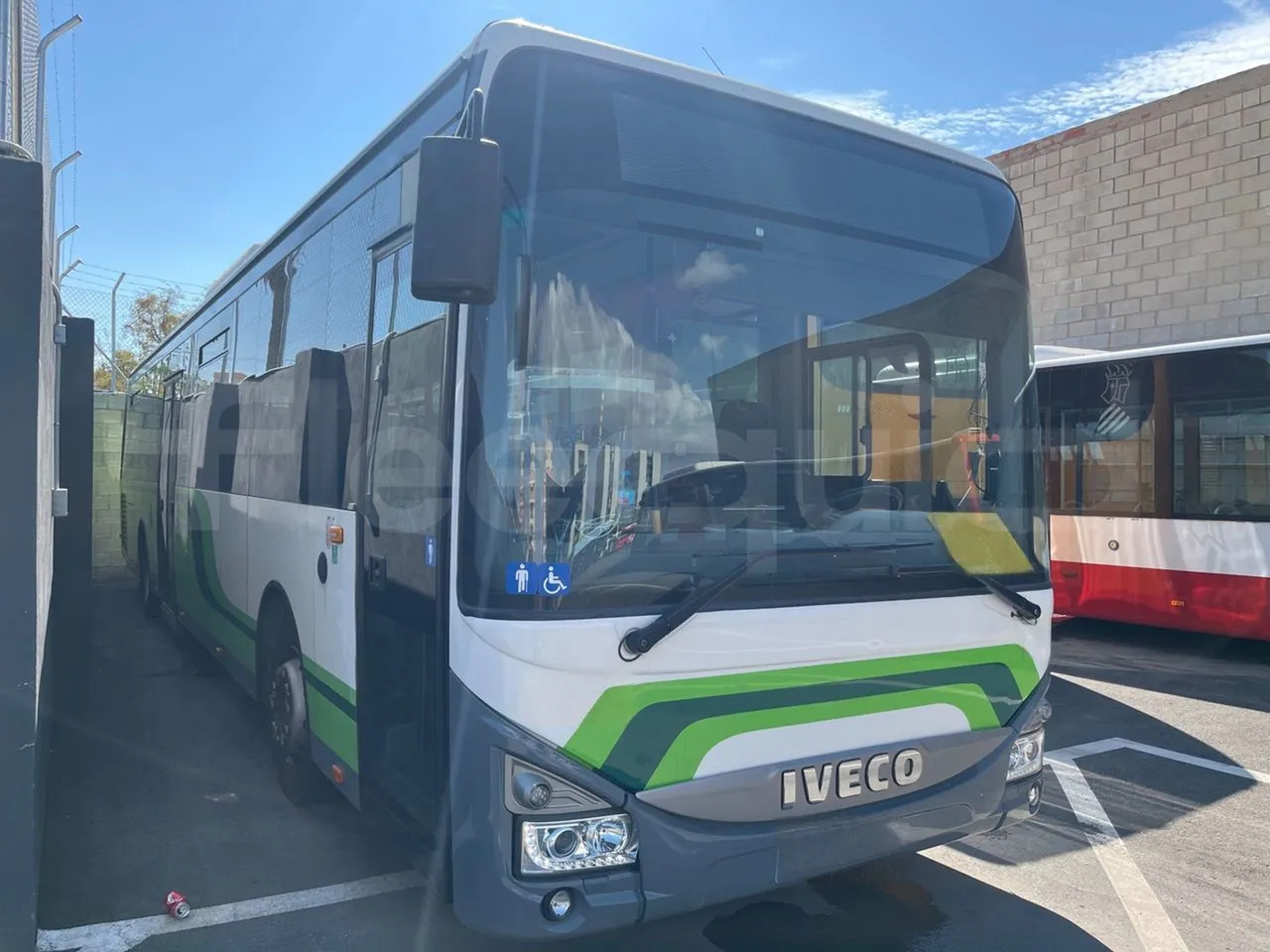 Iveco Crossway - باص النقل بين المدن: صور 1 Iveco Crossway - باص النقل بين المدن: صور 1