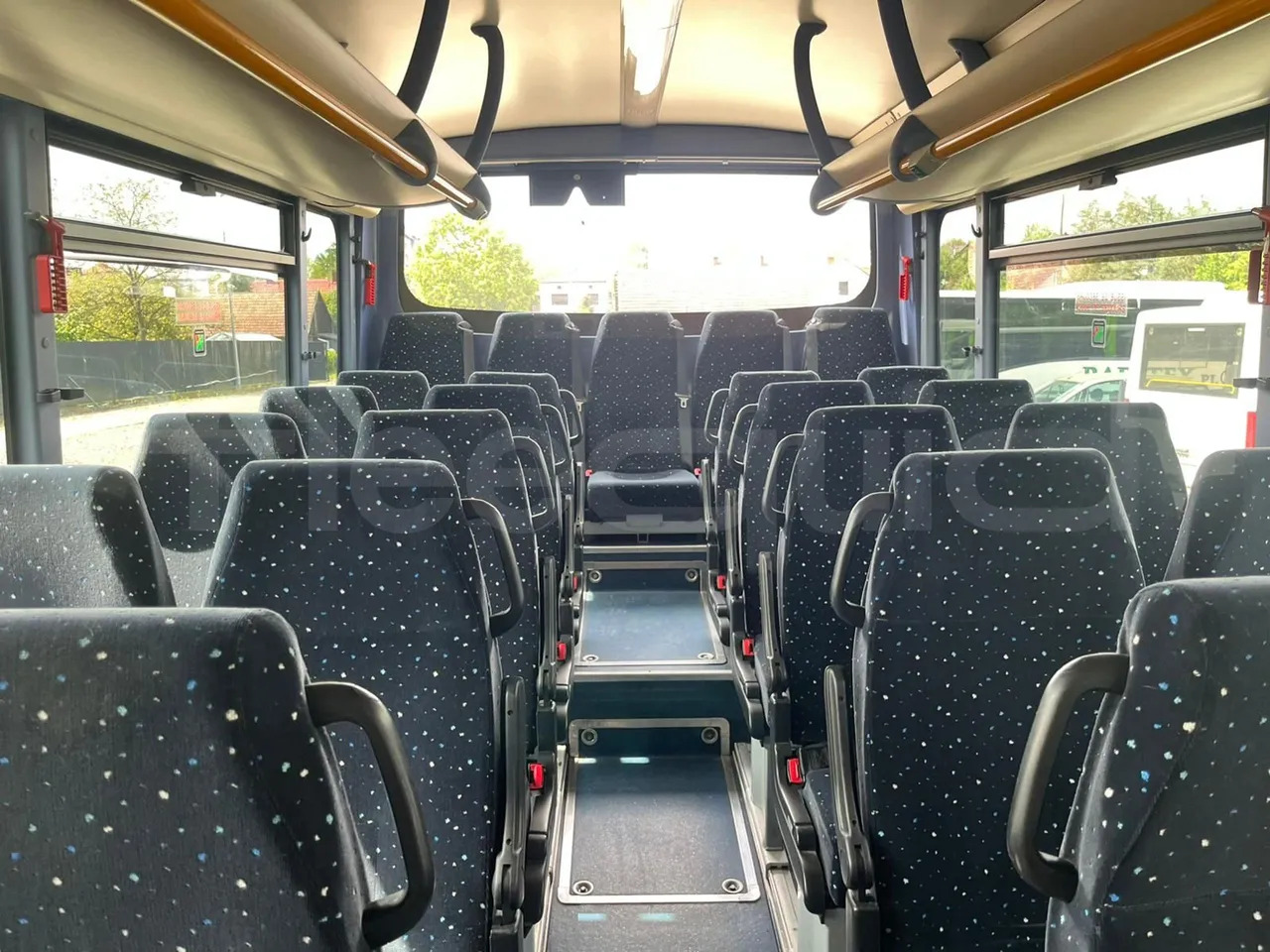 باص النقل بين المدن Iveco Crossway: صور 15