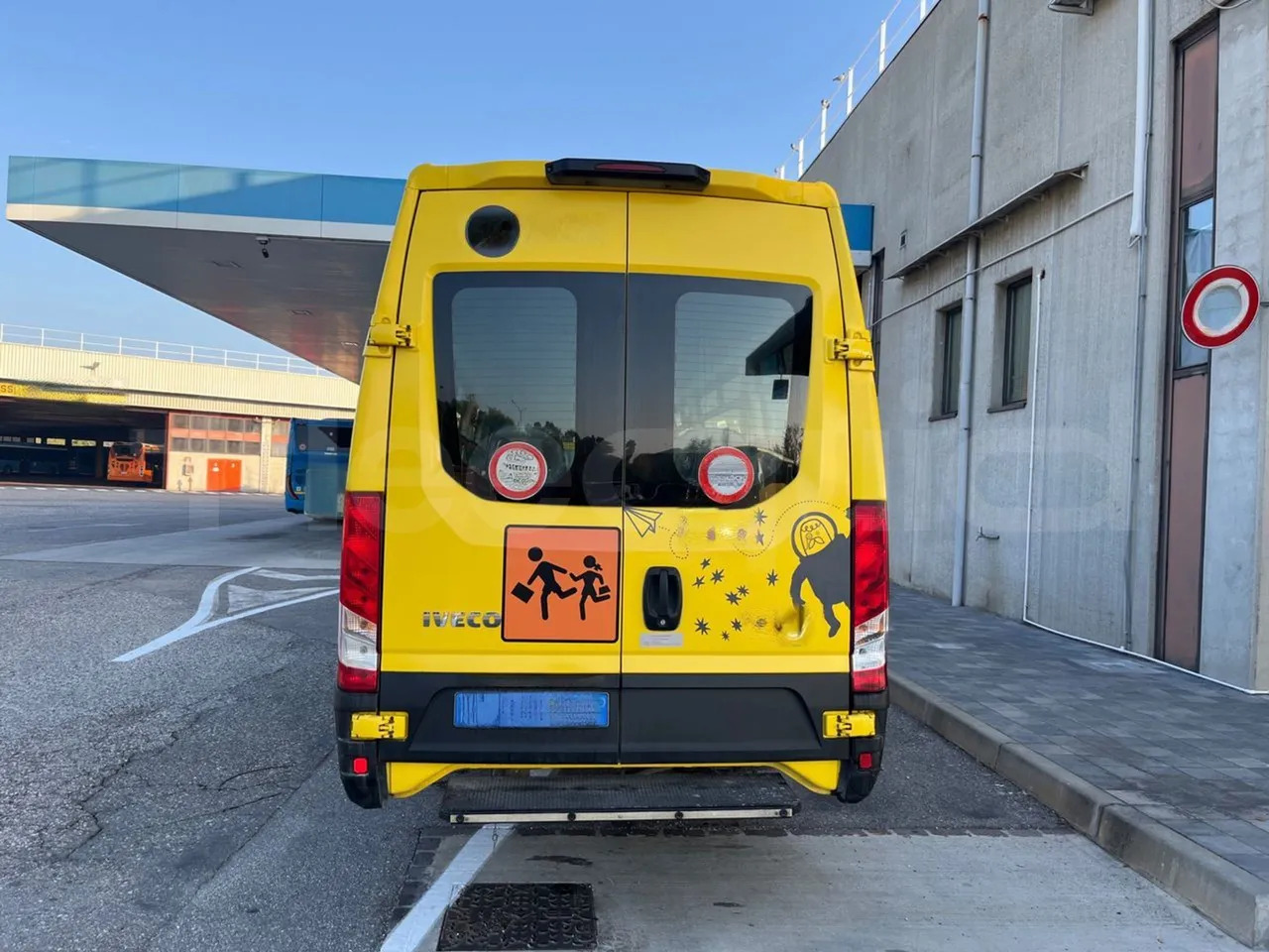 Iveco Daily - حافلة مدرسية, حافلة صغيرة: صور 5 Iveco Daily - حافلة مدرسية, حافلة صغيرة: صور 5