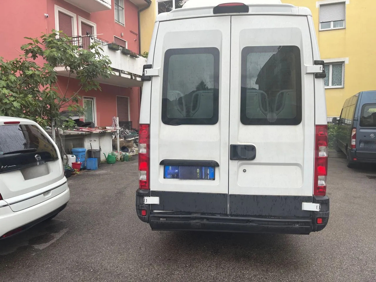 Iveco Daily - حافلة صغيرة, ميكروباص: صور 5 Iveco Daily - حافلة صغيرة, ميكروباص: صور 5
