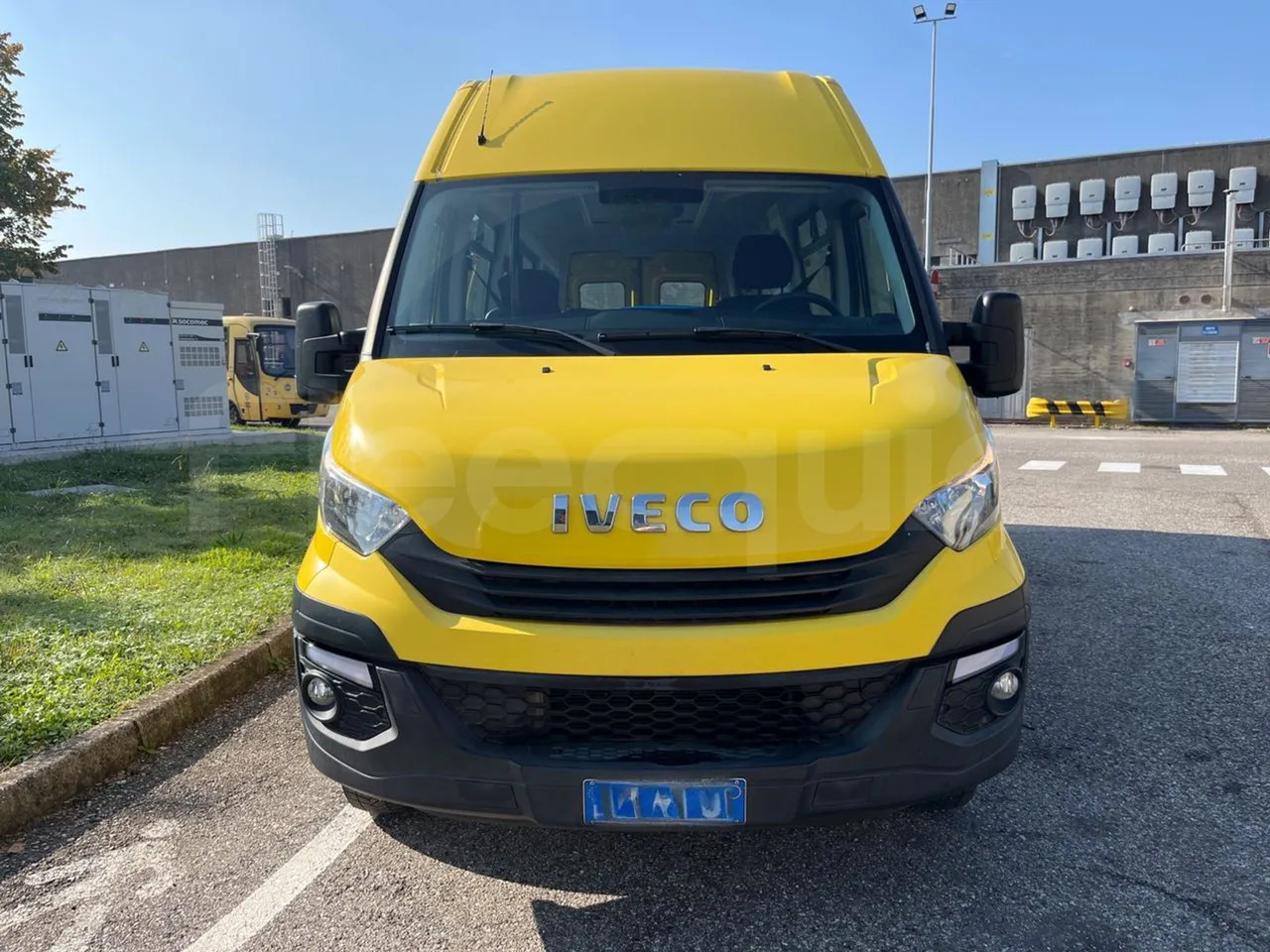 Iveco Daily - حافلة مدرسية, حافلة صغيرة: صور 2 Iveco Daily - حافلة مدرسية, حافلة صغيرة: صور 2