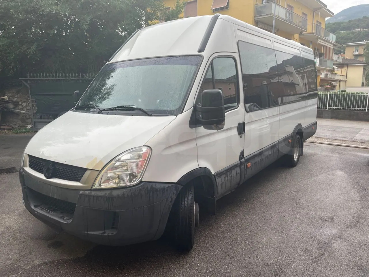 Iveco Daily - حافلة صغيرة, ميكروباص: صور 4 Iveco Daily - حافلة صغيرة, ميكروباص: صور 4