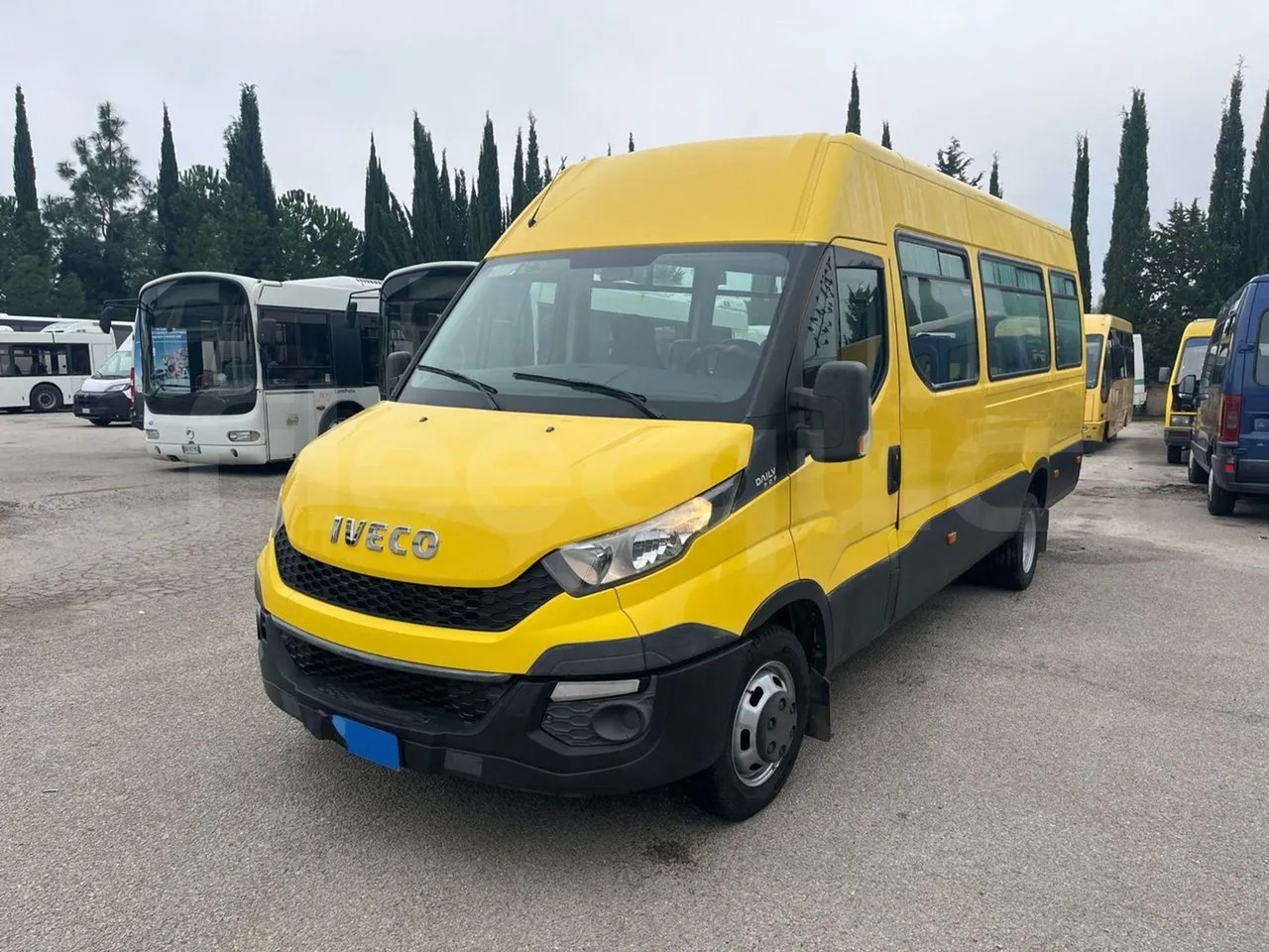 Iveco Daily - حافلة صغيرة, ميكروباص: صور 4 Iveco Daily - حافلة صغيرة, ميكروباص: صور 4